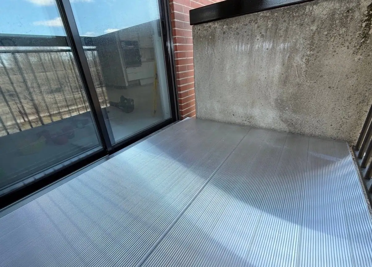 Rehaussement sur mesure de 9 balcons — Montréal