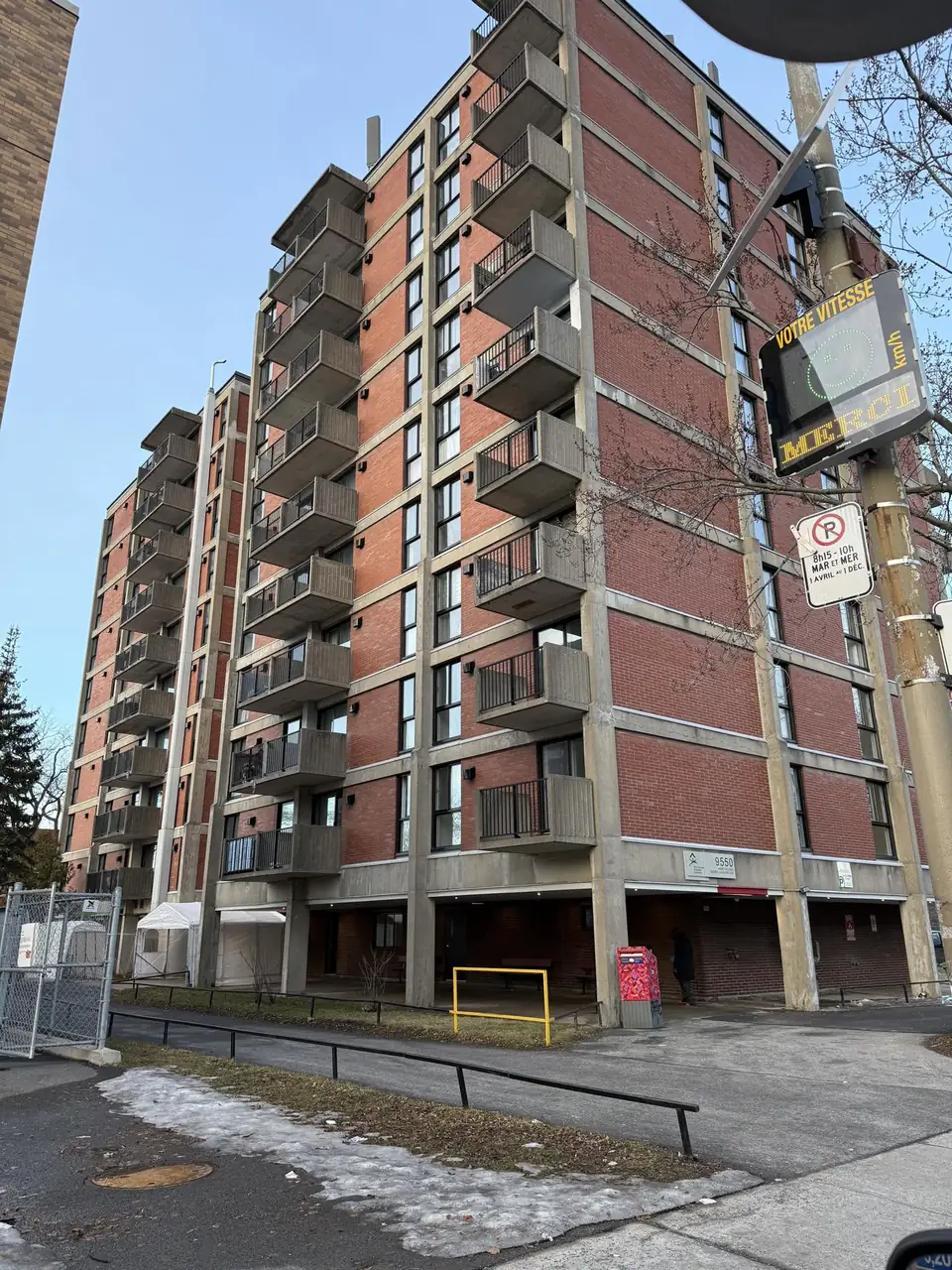 Rehaussement de balcon sur mesure — Immeuble multilogement, Québec